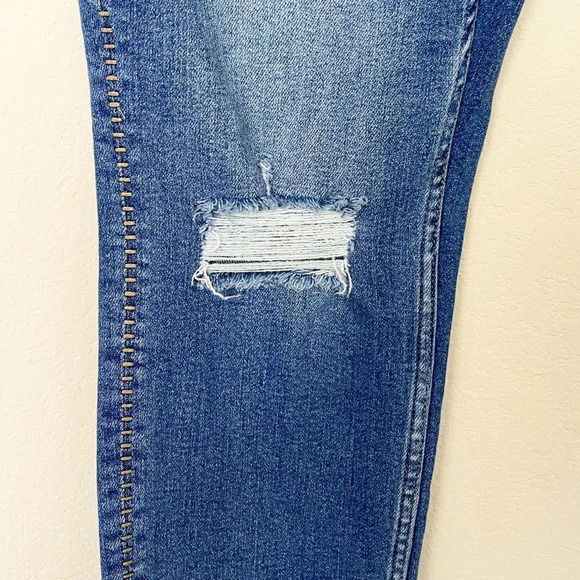 Judy Blue Howdy High Waist Boyfriend Fit Raw‎ Hem Jeans - Picture 8 of 16